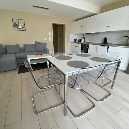 Balatoni Elmeny - Csopaki Apartmanlakasok 20 Meterre A Balatontol Csopak